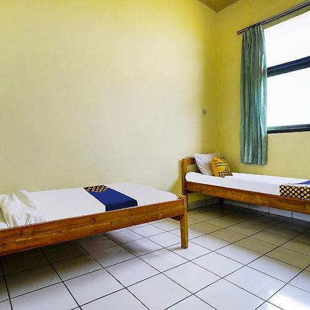 Spot On 91064 Wisma Lec Syariah Garut Zewnętrze zdjęcie