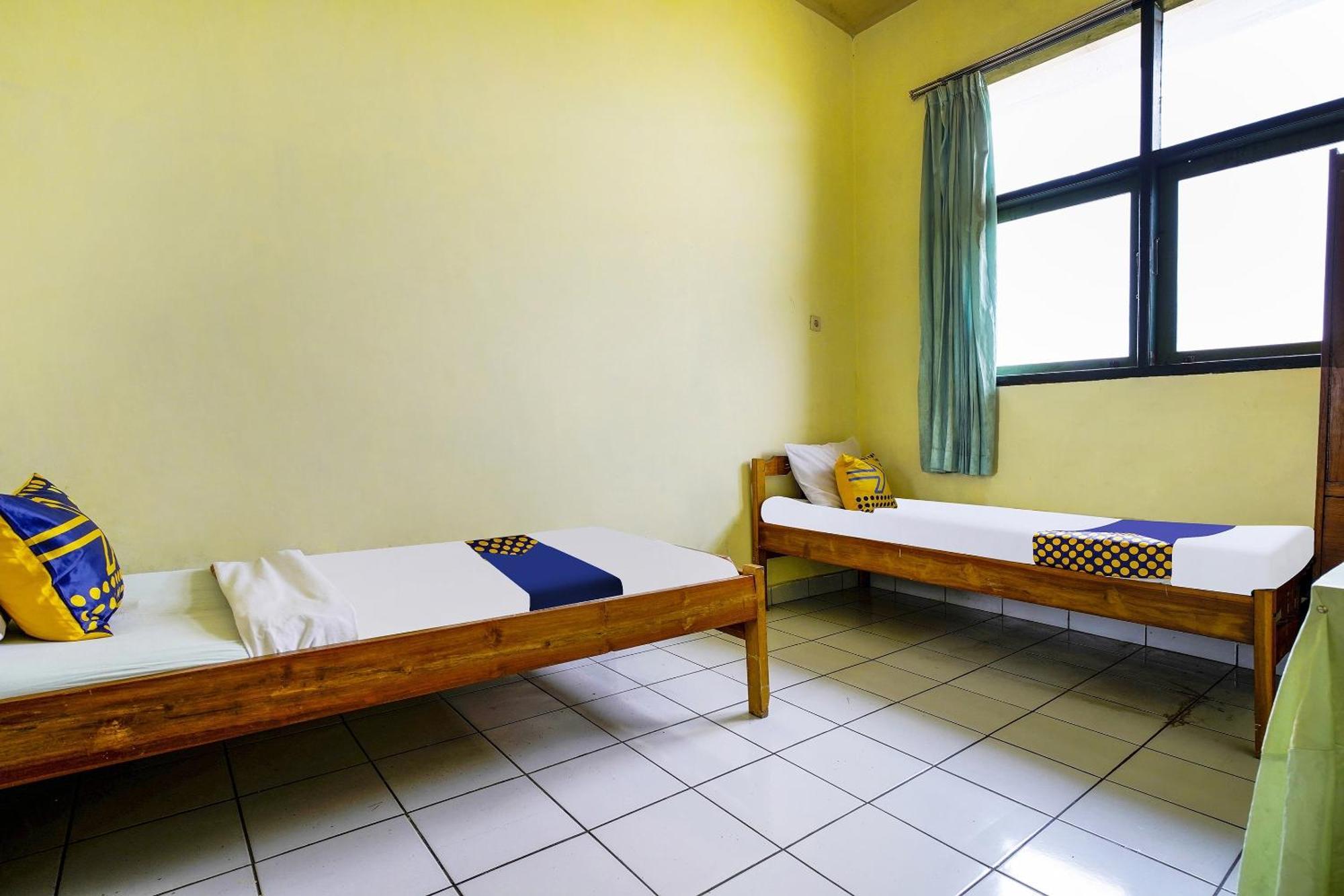 Spot On 91064 Wisma Lec Syariah Garut Zewnętrze zdjęcie